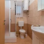 Vin *